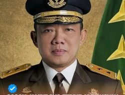 Ditenukan Uang Ratusan Milyar dan Kiloan Emas Di Rumah Jampidsus Febrie Adriansyah