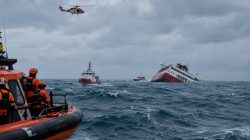 KAPAL VIRGO TRANSPORT 8 TERBALIK DI LAUT JAWA, 129 ORANG MASIH DALAM PENCARIAN