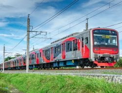 Rencana Impor KRL Bekas dari Jepang, Ini Penjelasan Menhub