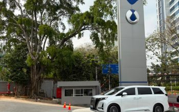 Tidak Ada Lagi Tulisan ‘Denza’ di Bawah Logo di Diler Haka Pondok Indah