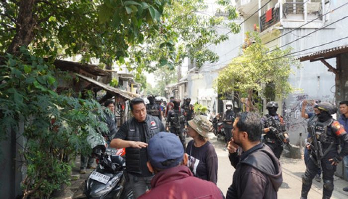 Penggerebekan di Kampung Ambon, Jakarta Barat