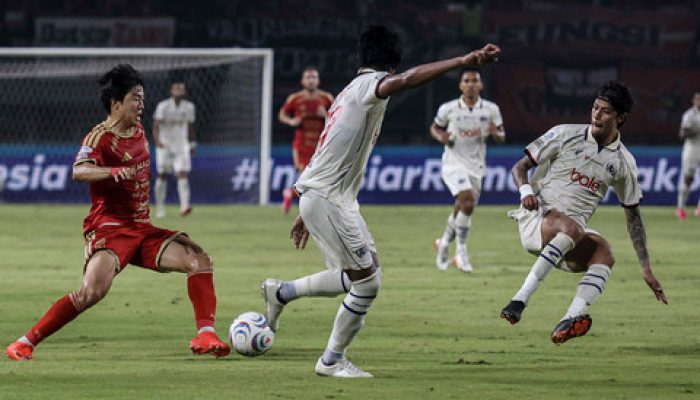 Persija Jakarta Berhasil Mengalahkan Arema FC dengan Skor 5-1 dalam Pertandingan Super League