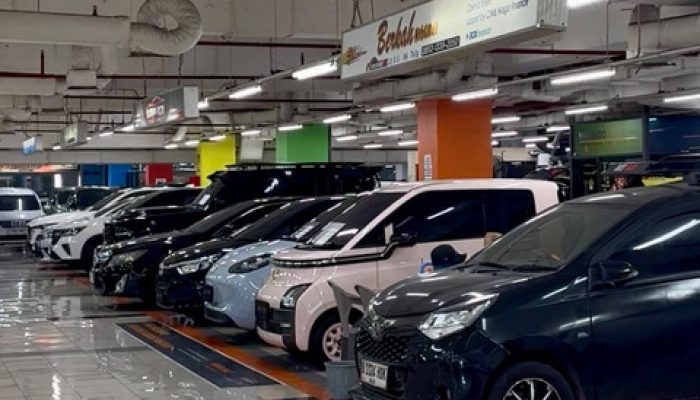 Wuling Binguo dan Air EV di Showroom Mobil Bekas di Mega Glodok Kemayoran (MGK)