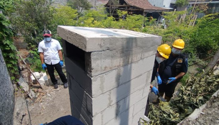 Polisi Olah TKP Rumah Dwi Bagus, Pelaku Mutilasi Istri Siri dan Anak Tiri di Gang Tentrem