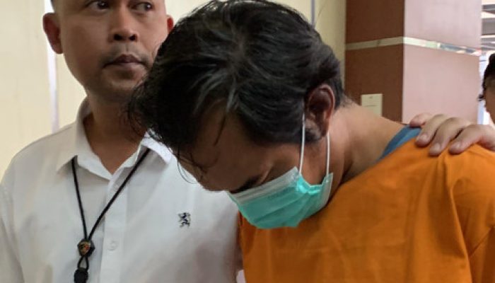 Ditreskrimum Polda Jatim Gelar Konferensi Pers Kasus Pembunuhan Wanita Bernama Dini Hardiyanti (30)