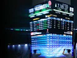 IHSG Ditutup Menguat 1,21 Persen ke 6.192