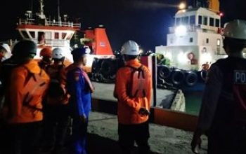 Kapal Kargo Khatulistiwa 8 Tenggelam Usai Tabrak Tongkang di Tuban, Satu Perwira Hilang