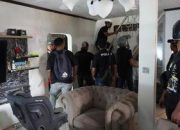Tim Gabungan dari Direktorat Tindak Pidana Narkoba Bareskrim Polri Bersama Ditresnarkoba Polda
